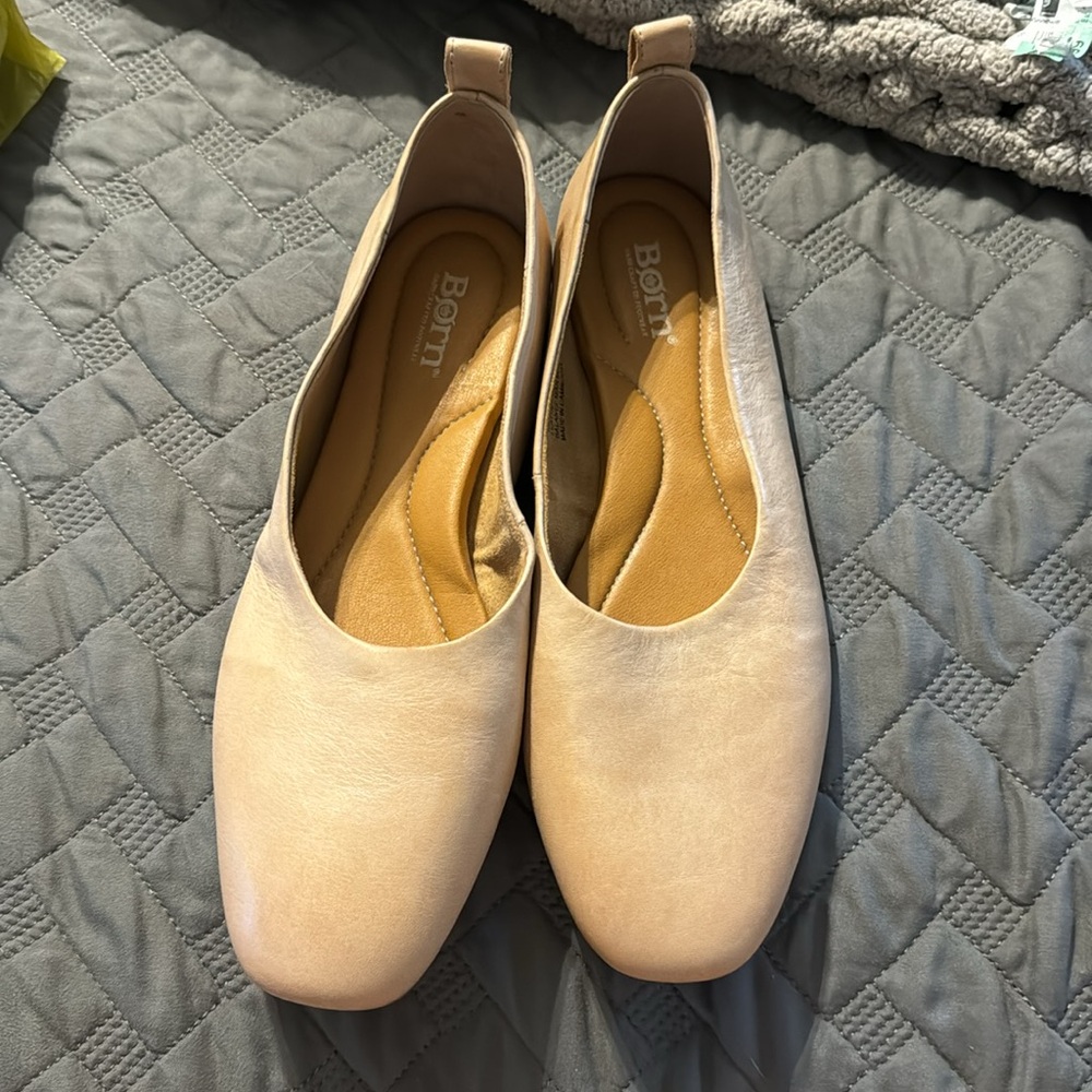 Born The Beca Flat Taupe Suede Ballerina Flats Women’s 9
